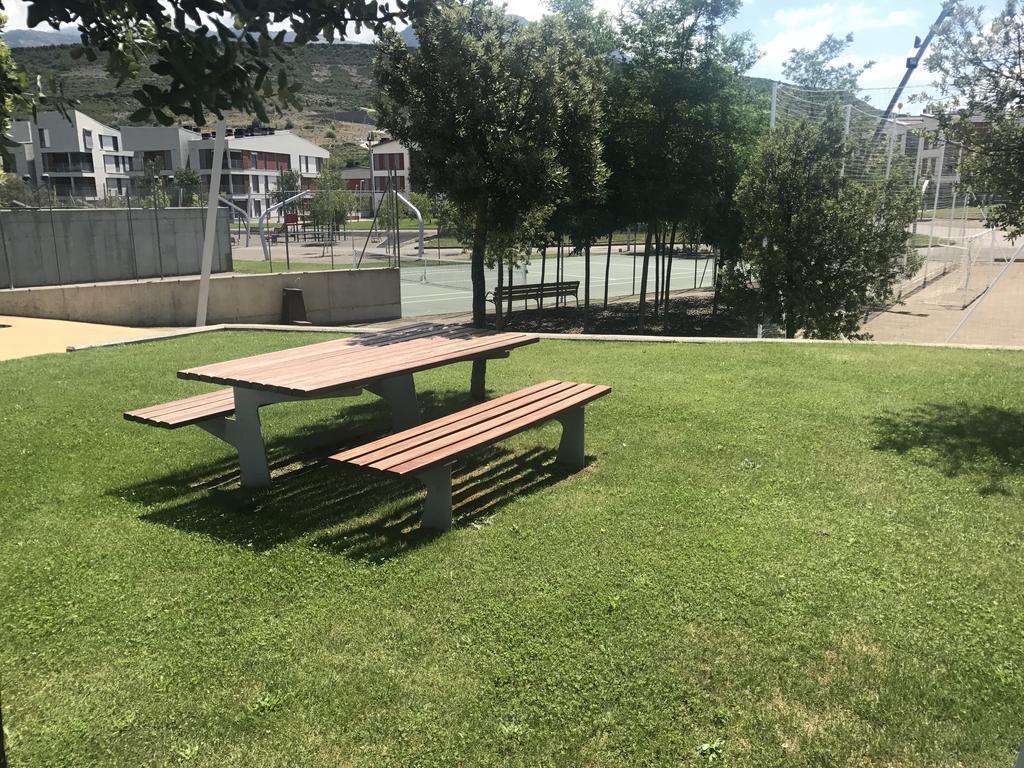 Apartament Golf Y Nieve Sabiñánigo Zewnętrze zdjęcie