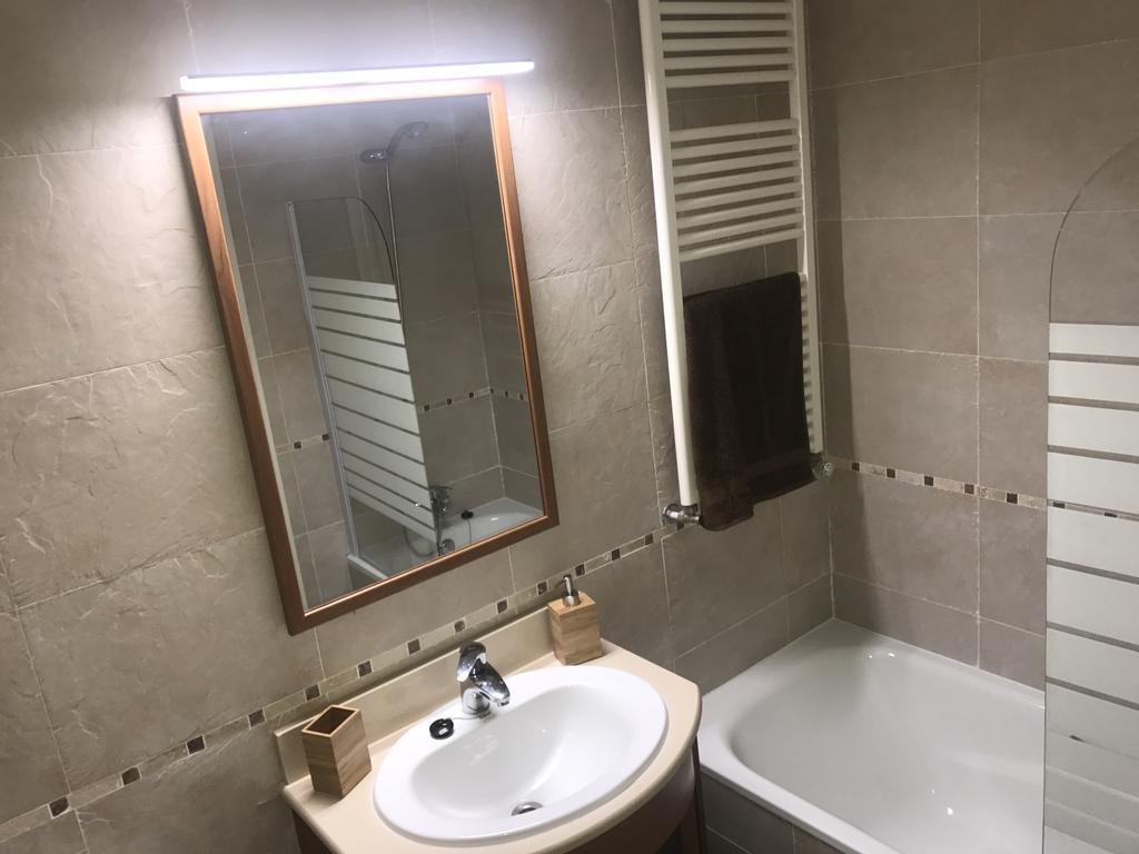 Apartament Golf Y Nieve Sabiñánigo Zewnętrze zdjęcie